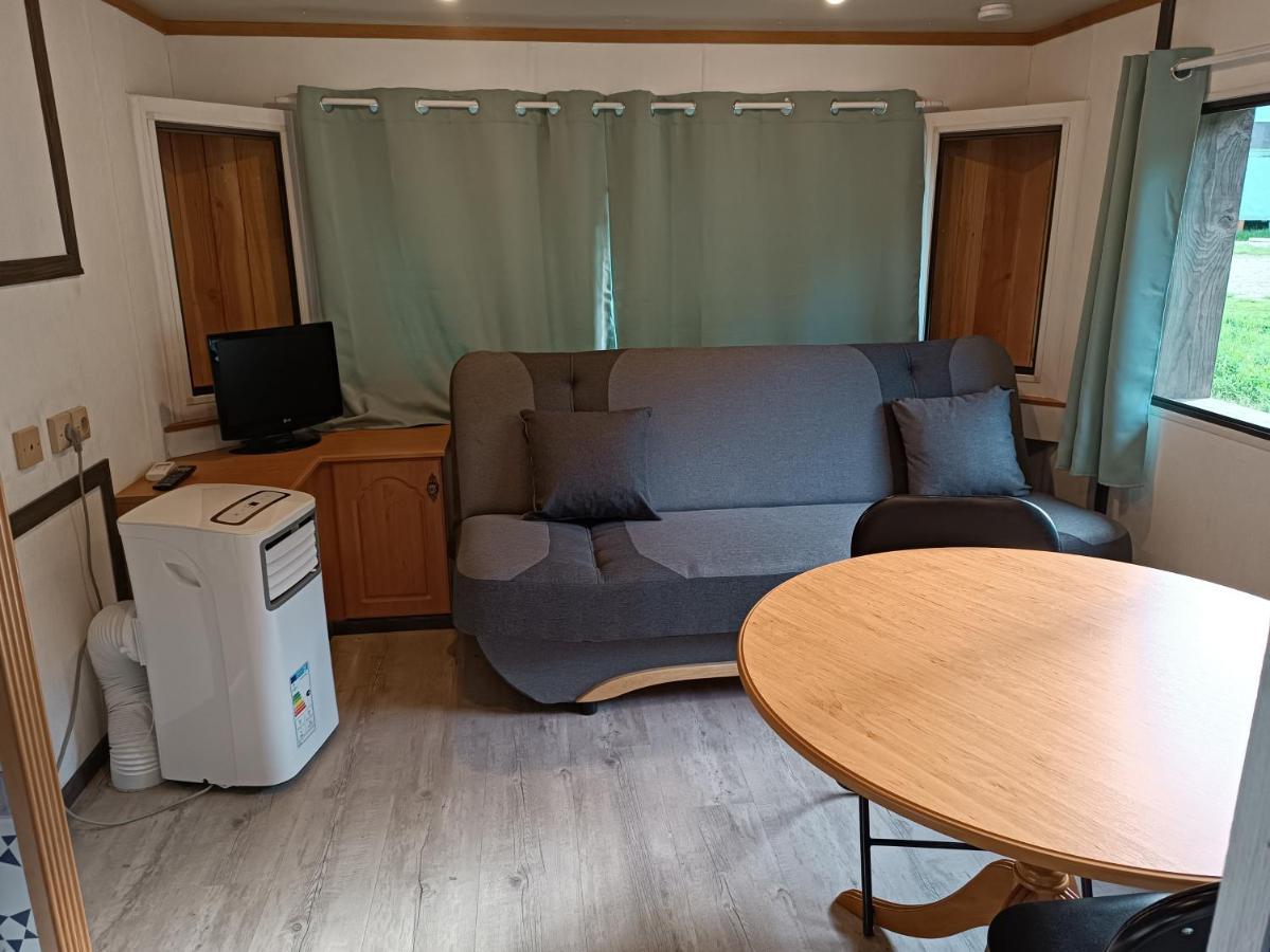 Mobil-home Isole Avec Jacuzzi - La Cubaniere Chalet